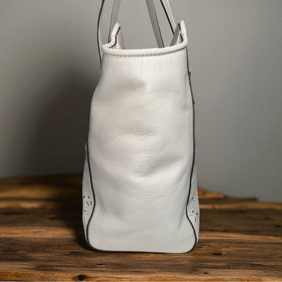 Coach RARE Madison Laser Cut White Leather Satchel Handbag Purse Shoulder Bag - Picture 7 of 14